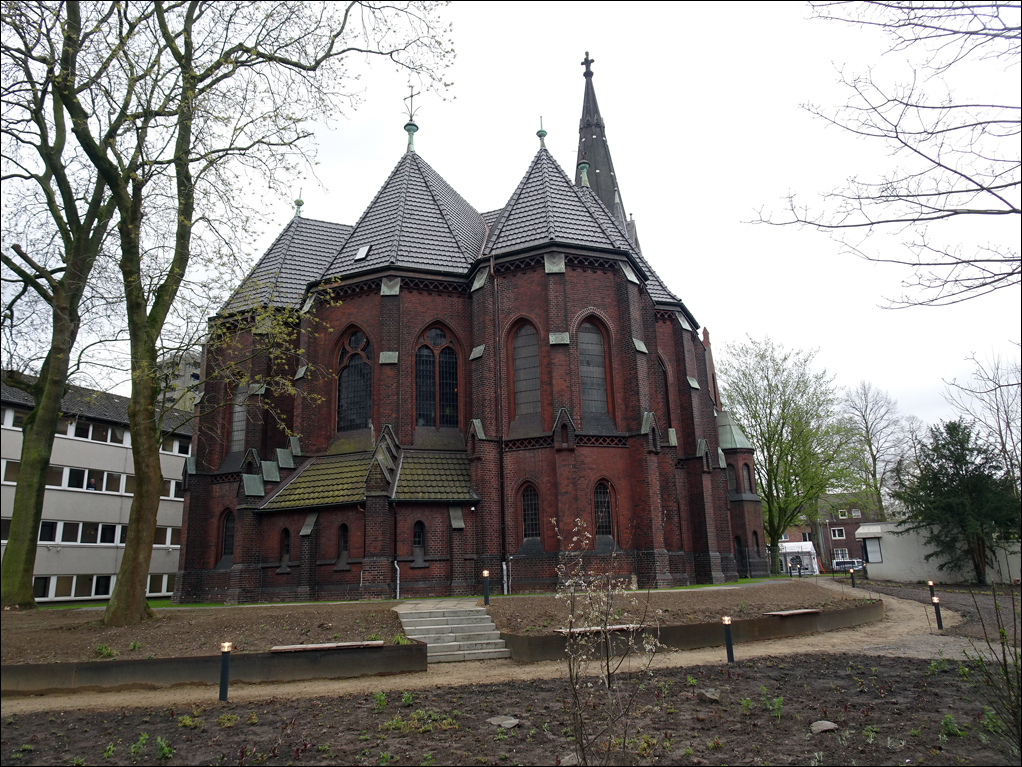 Freies Kolumbarium in der Rheinkirche Homberg